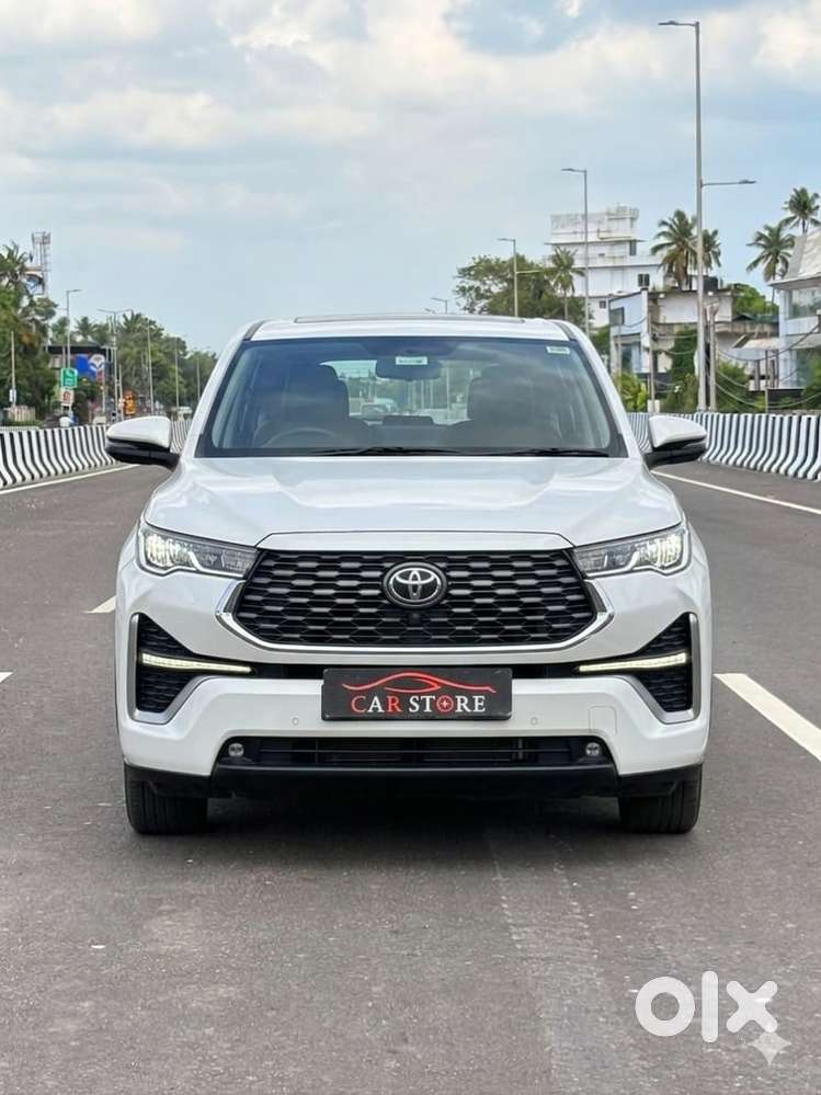 Toyota Innova Hycross 2.0 Zx Hybrid 7 Str, 2024, Petrol