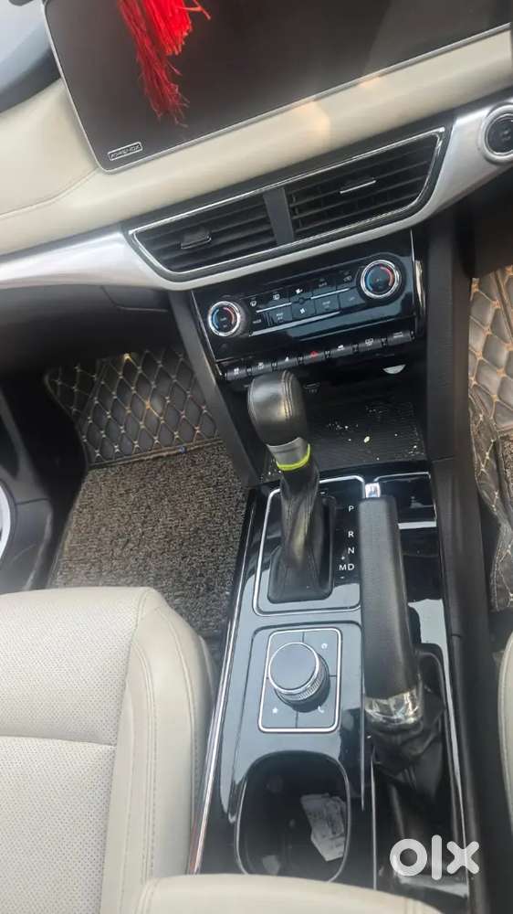 Mahindra Xuv700 Ax 7  Diesel 2025 Variant