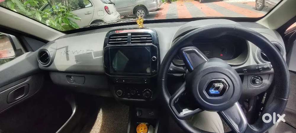 Kwid Automatic 1.0 Rxt
