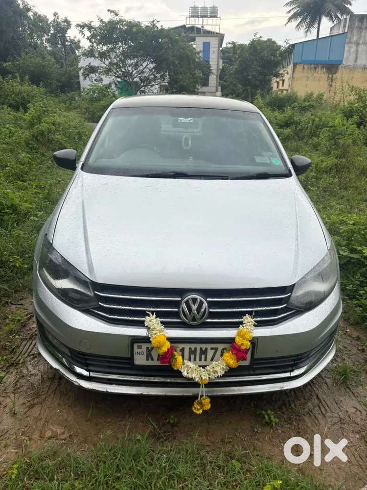 Volkswagen Vento Highline Petrol 2015