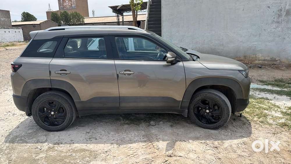 Maruti Suzuki Brezza 2023 Petrol Well Maintained