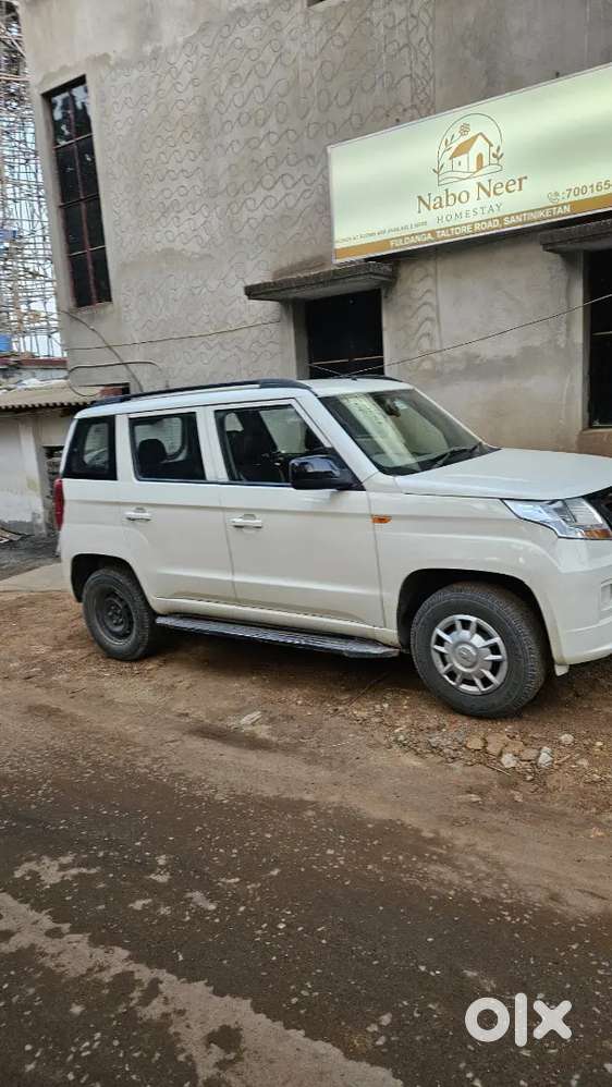 Mahindra Tuv 300 2017