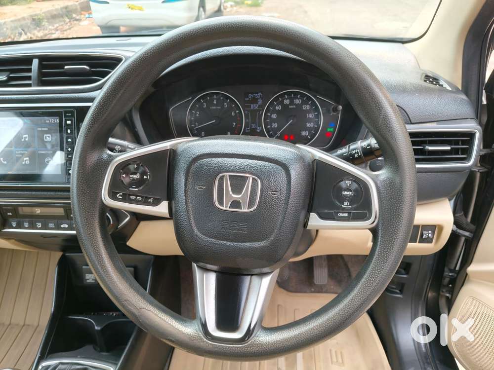 Honda Amaze 2nd Gen Vx, 2022, Petrol