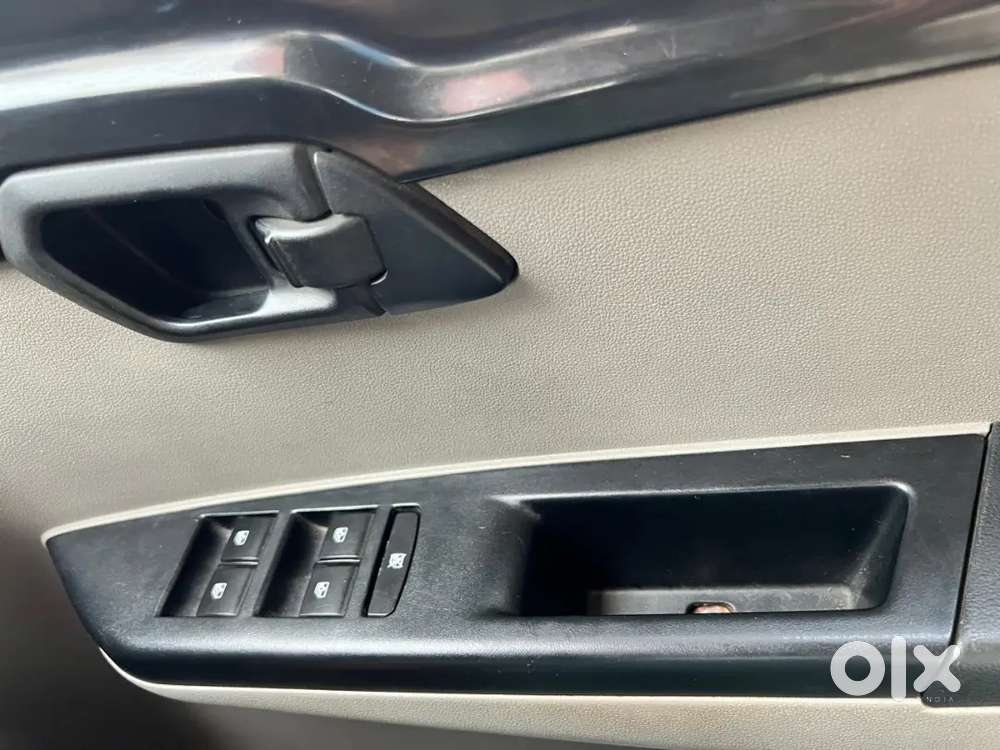 Mahindra Kuv 100 K4  Petrol 2016