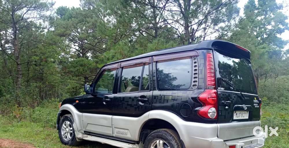 Good Conditions Scorpio Mhawk Engine Black Colour 2013 Urgent Sale