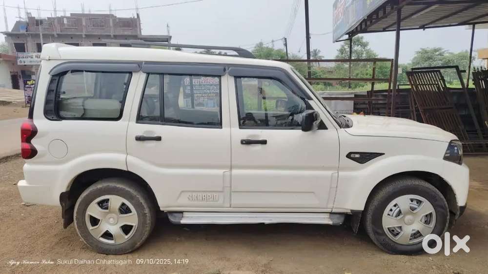 Mahindra Scorpio 2021 Diesel 97000 Km Driven