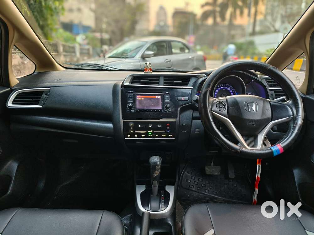 Honda Jazz V Automatic, 2016, Petrol
