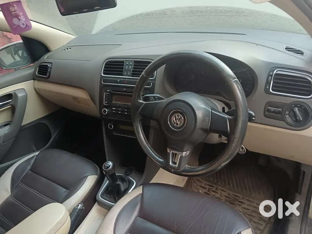 Volkswagen Vento 2012 Petrol 60000 Km Driven