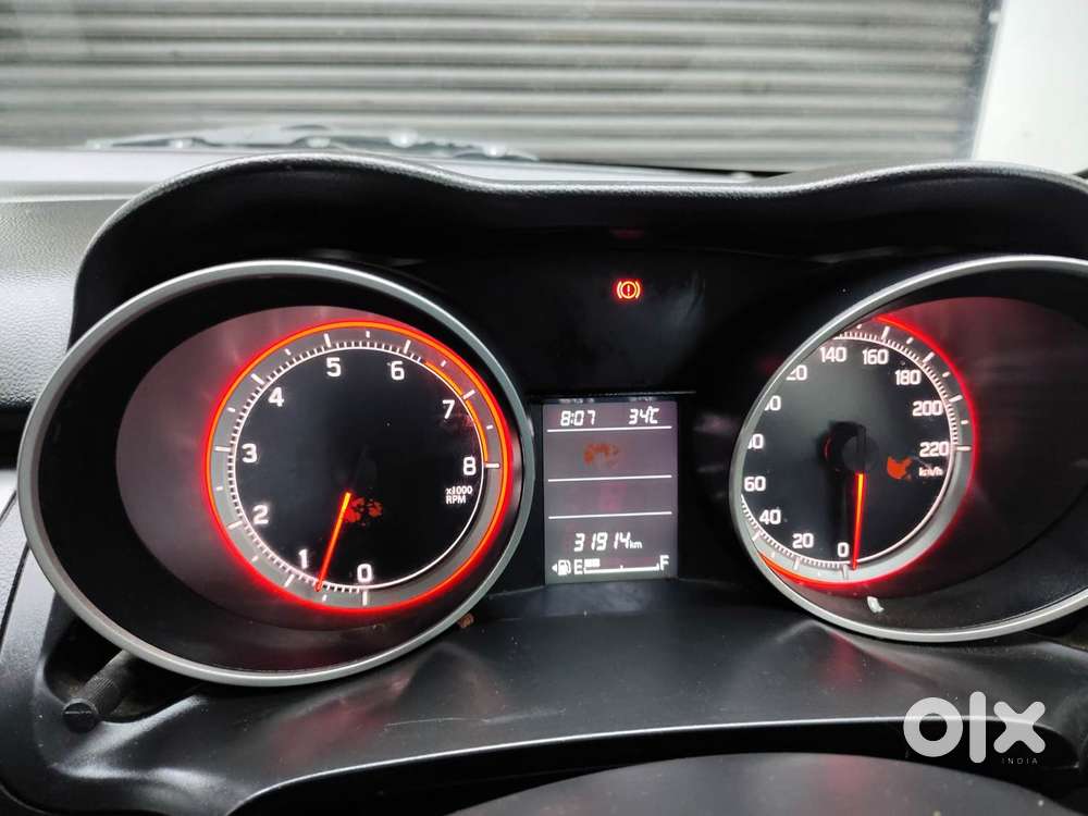 Maruti Suzuki Swift 1.3 Zxi, 2023, Petrol