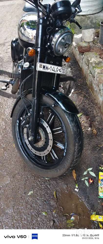 Jawa 42 Bobber 2024 km driven