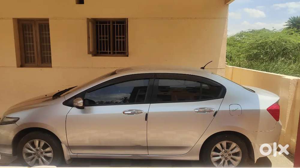 Honda City Petrol Manual 2013 Variant