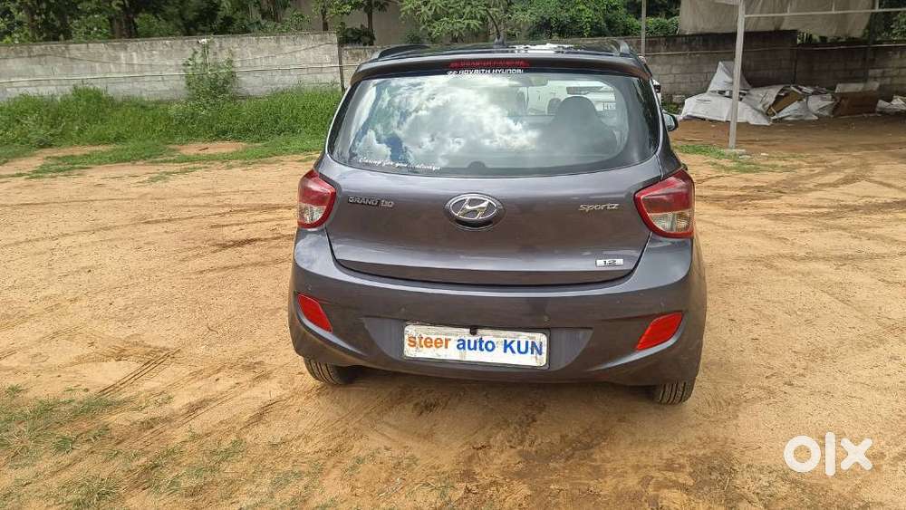 Hyundai Grand I10 Sportz, 2014, Petrol