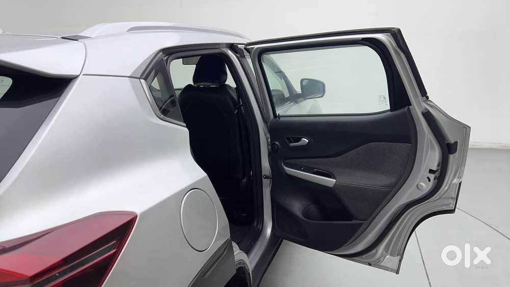 Nissan Magnite 1.0 Xv Premium Turbo Cvt, 2022, Petrol