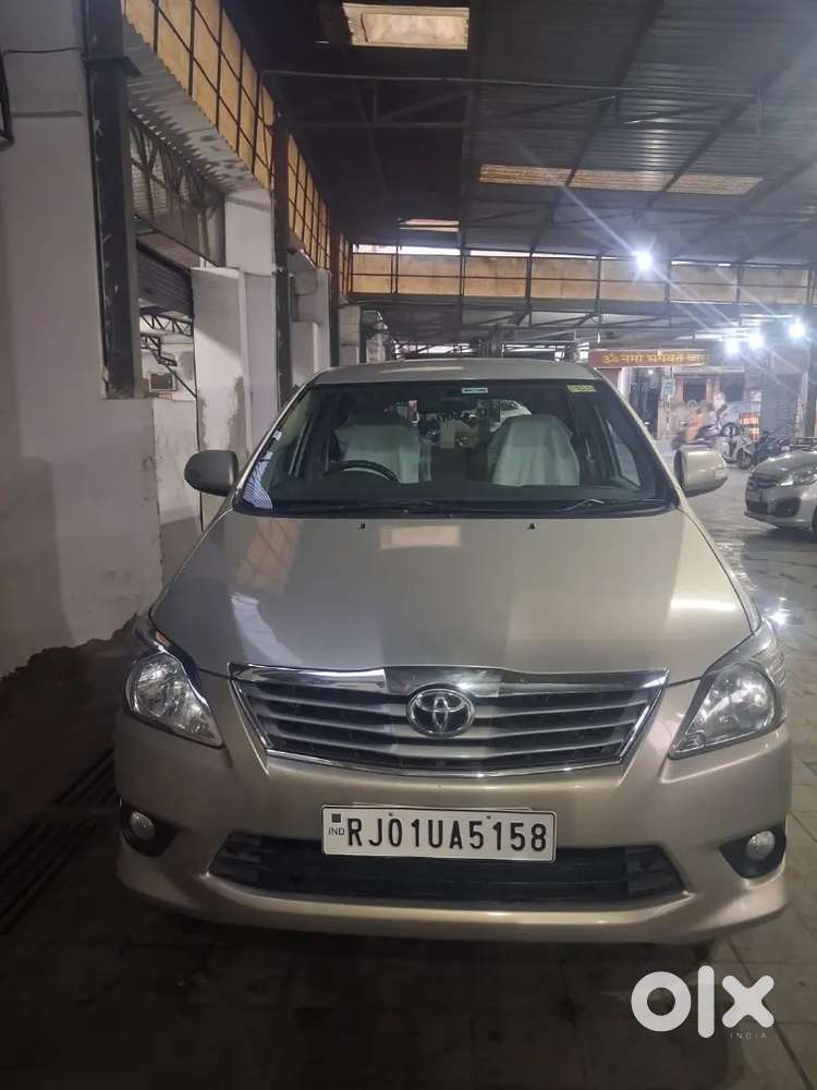 Toyota Innova Diesel 2012