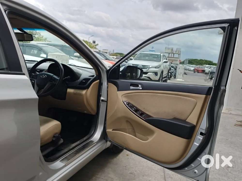 Hyundai Verna Fluidic 1.6 Vtvt Sx Automatic, 2015, Petrol