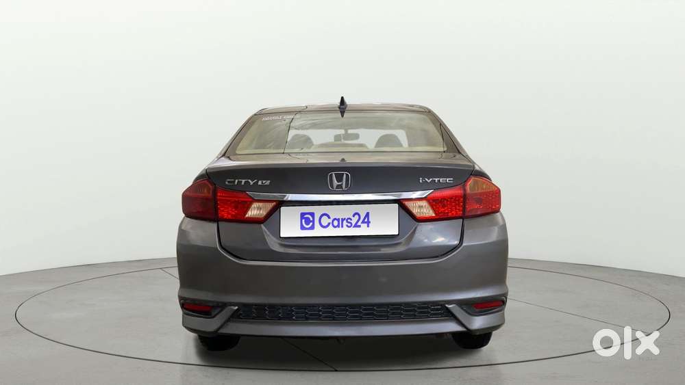 Honda City I-vtec V, 2018, Petrol