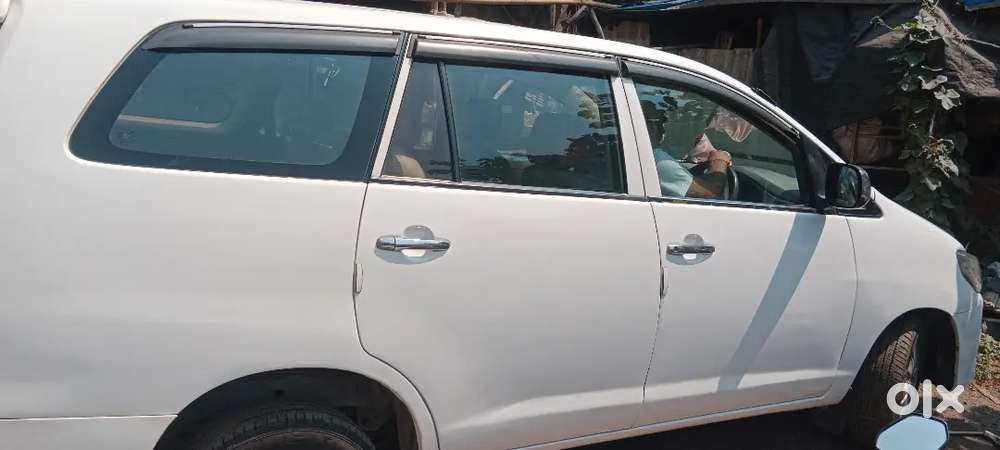 Toyota Innova 2009 Diesel 105000 Km Driven