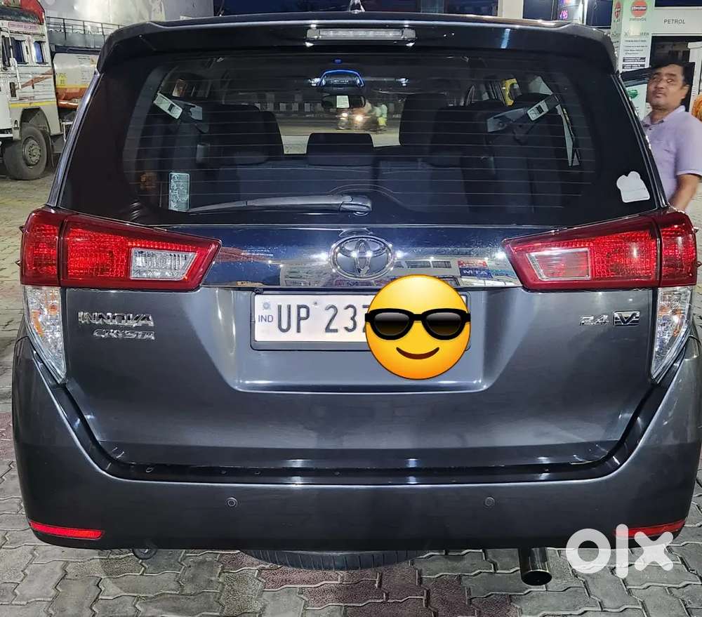 Toyota Innova Crysta 2019 Diesel 100000 Km Driven