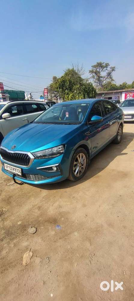 Skoda Slavia Style 1.0l Tsi At, 2022, Petrol