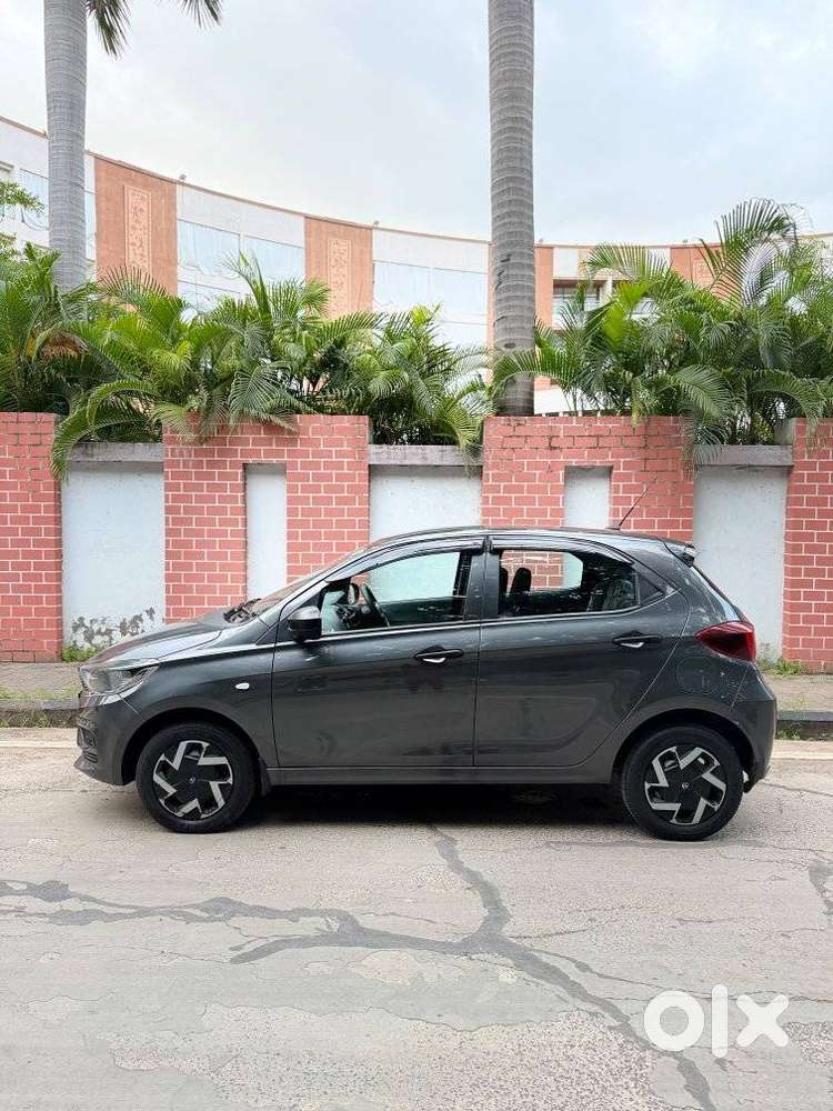 Tata Tiago Xm, 2025, Cng & Hybrids