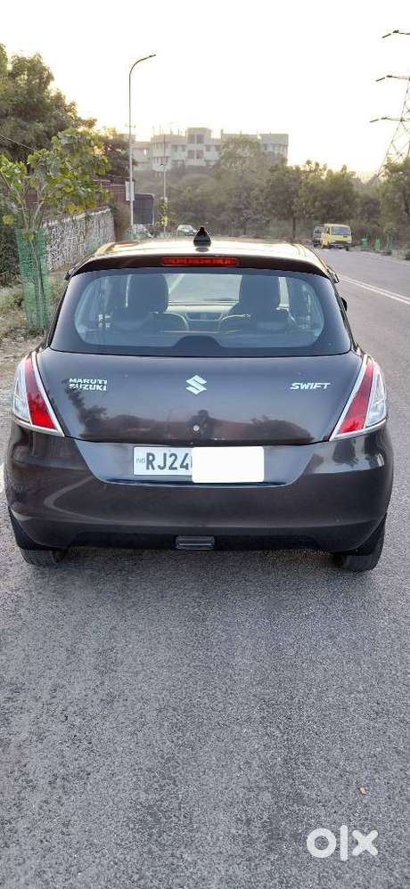 Maruti Suzuki Swift 1.2 Lxi (o), 2017, Petrol