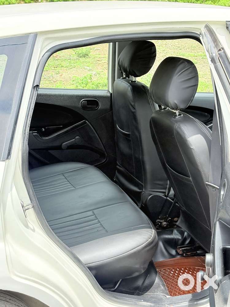 Ford Figo Diesel Titanium, 1981, Diesel