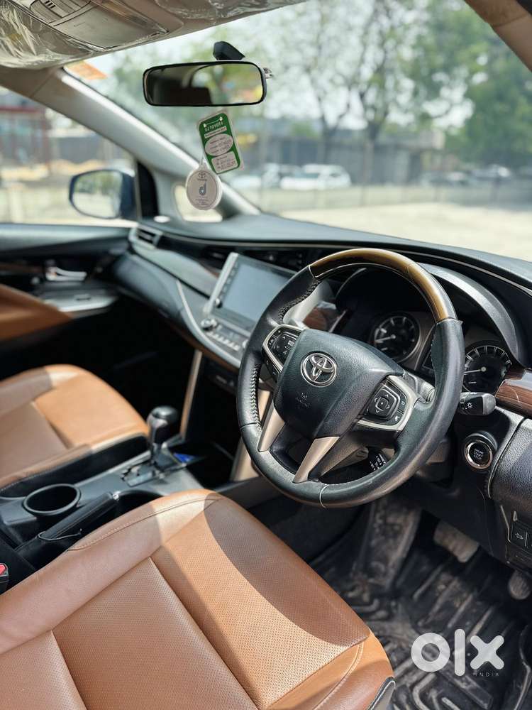 Toyota Innova Crysta [2020-ongoing] 2.4 Zx At 7 Str, 2022, Diesel