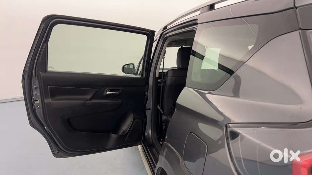 Maruti Suzuki Xl6 1.5 Alpha Mt, 2023, Petrol