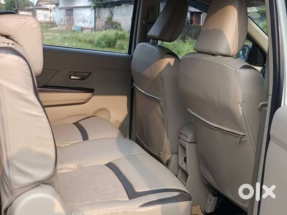 Maruti Suzuki Ertiga 1.5 Zxi Plus Shvs, 2019, Petrol
