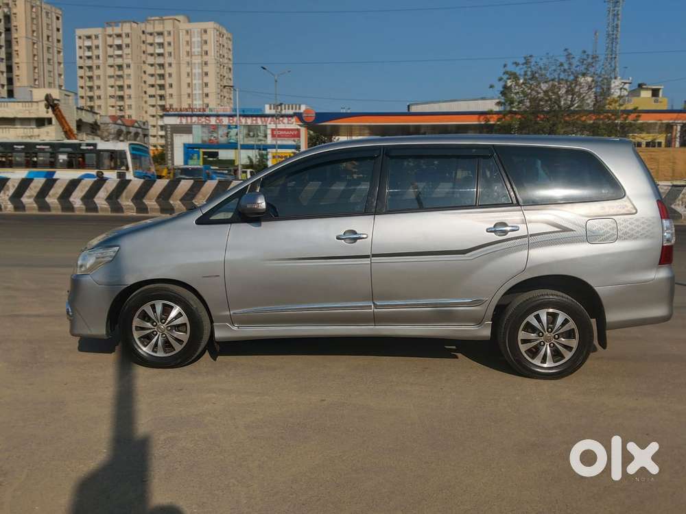 Toyota Innova 2.5 Vx 8 Seater Bs Iv, 2015, Diesel