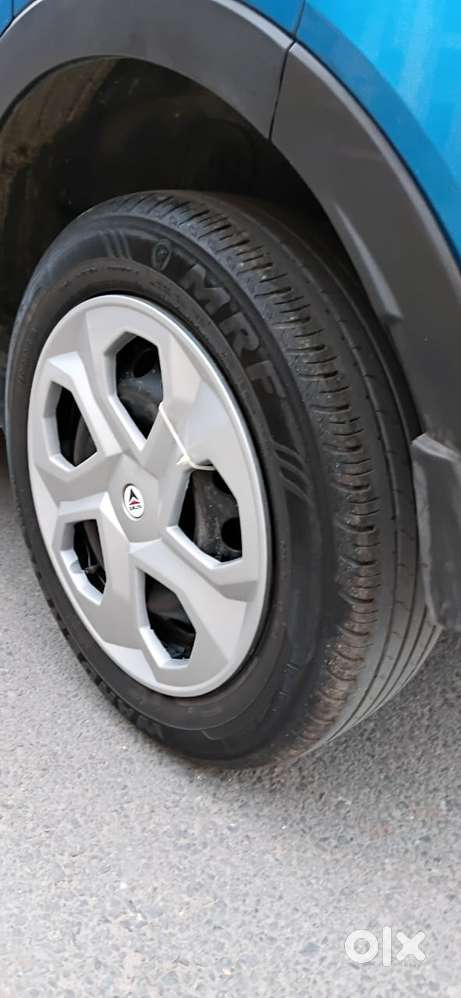 Tata Nexon 1.2 Revotron Xt, 2018, Petrol