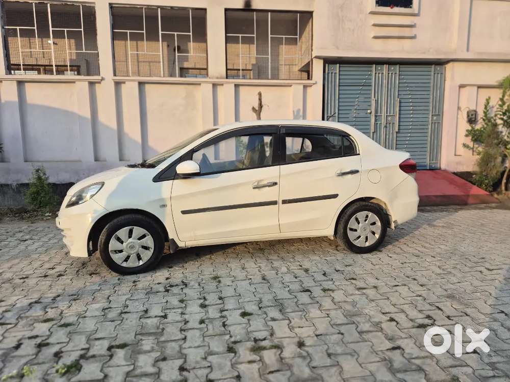 Honda Amaze 2015 Diesel Well Maintained