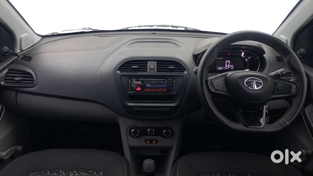 Tata Tiago Xe, 2023, Petrol