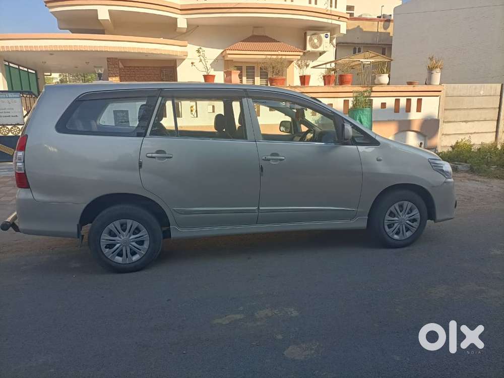 Toyota Innova 2.5 G4 Diesel 8-seater, 2016, Diesel
