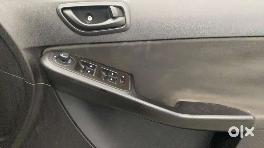Tata Zest 1.2t Revotron Xm, 2016, Petrol