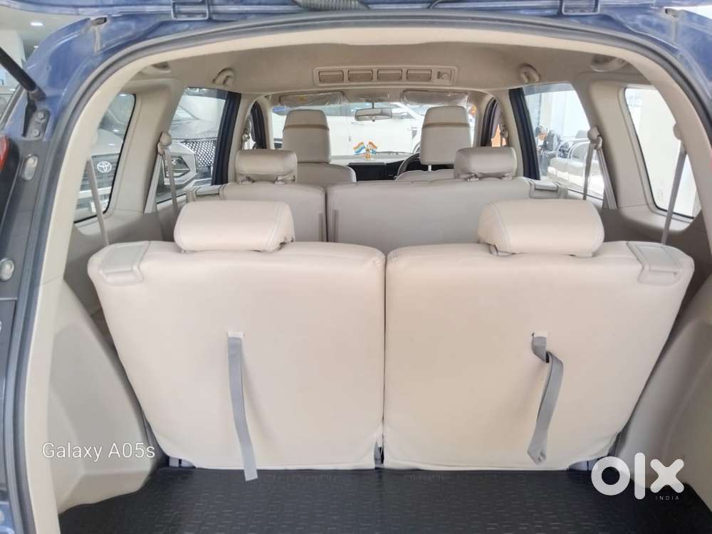 Maruti Suzuki Ertiga Zxi At, 2022, Petrol