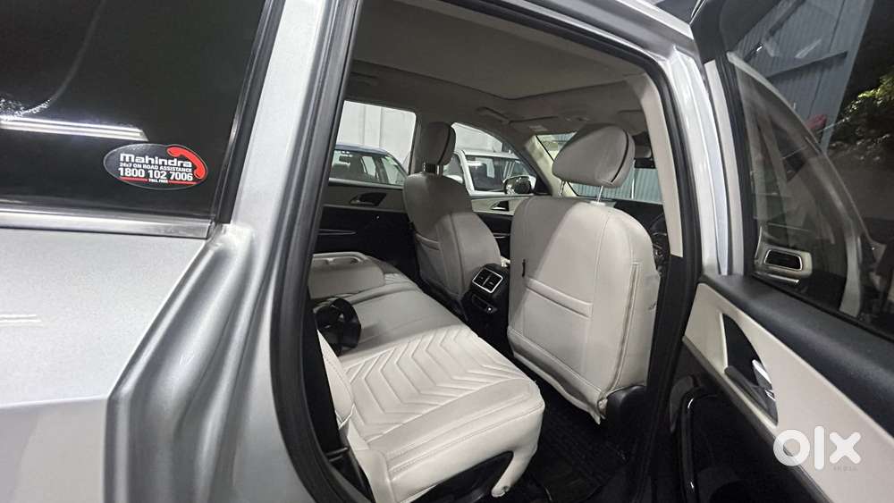 Mahindra Xuv700 2.2 Ax 7 Diesel Mt Luxury Pack Str, 2022, Diesel
