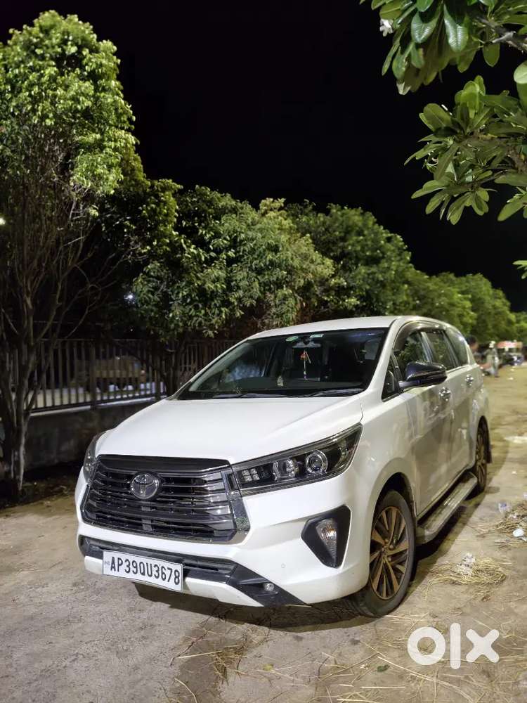 Toyota Innova Crysta 2022