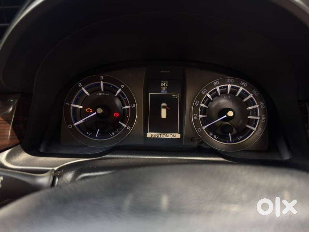 Toyota Innova Crysta 2.8 Zx At 7 Seater, 2022, Diesel