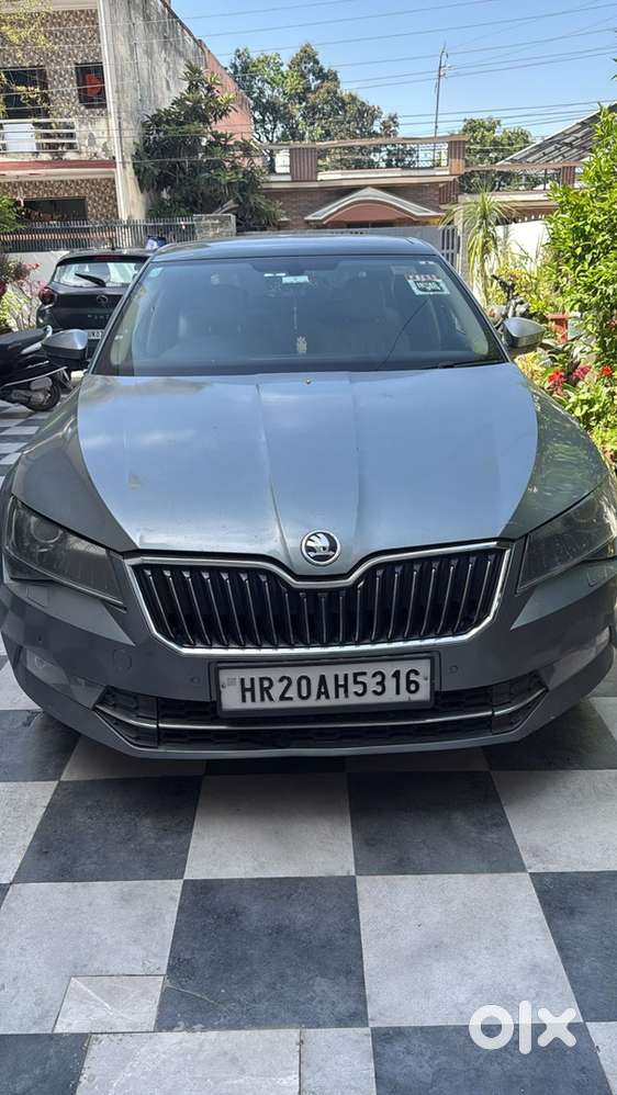 Skoda Superb Petrol 2017