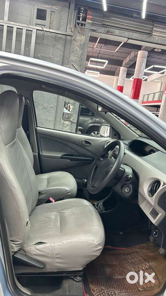 Toyota Etios, 2011, Petrol