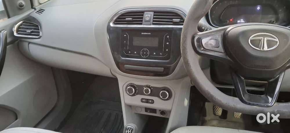 Tata Tigor, 2022, Petrol