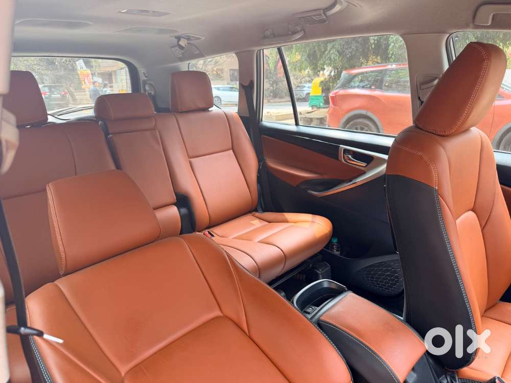 Toyota Innova Crysta 2018 Diesel Well Maintained