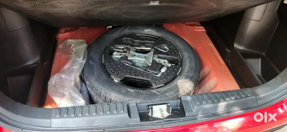 Selling Showroom Condition Vitara Brezza Zxi Plus Dualctone