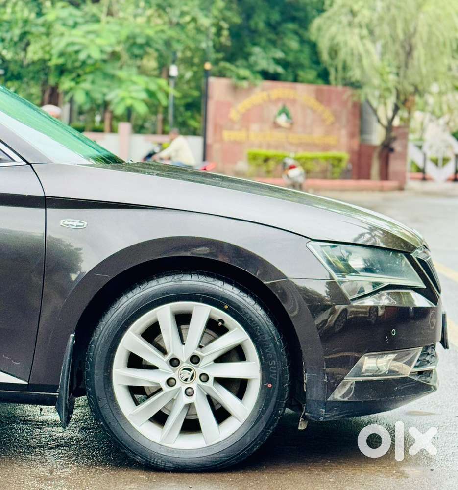 Skoda Superb  L&k Variyant Top End Model Recently Service