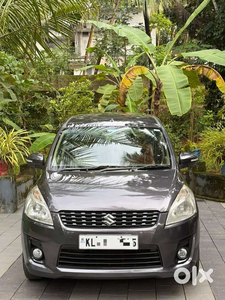 Maruti Suzuki Ertiga 2013 Zxi Petrol Good Condition