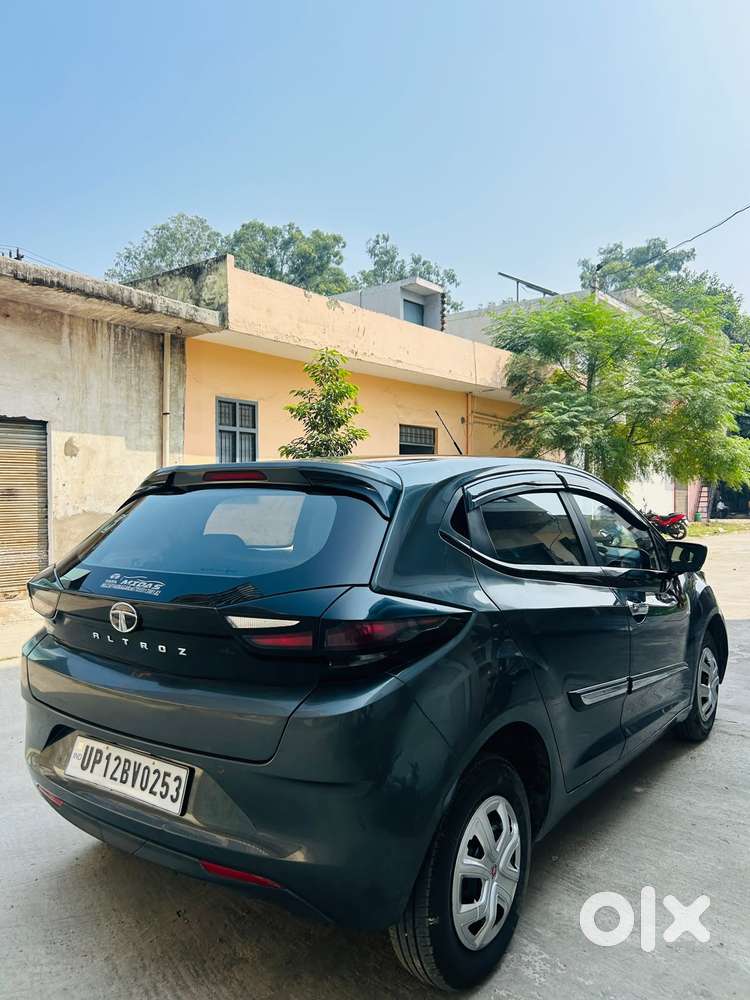 Tata Altroz 1.2 Xe Plus Petrol, 2024, Petrol