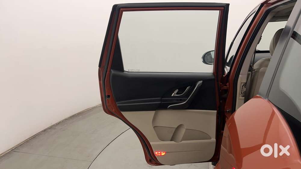 Mahindra Xuv500 W10 At, 2017, Diesel