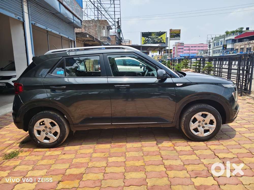 Hyundai Venue, 2021, Petrol