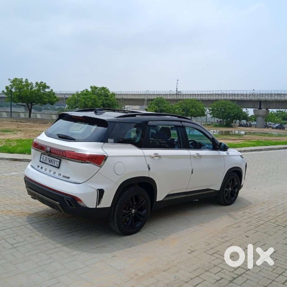 Mg Hector Plus, 2025, Petrol